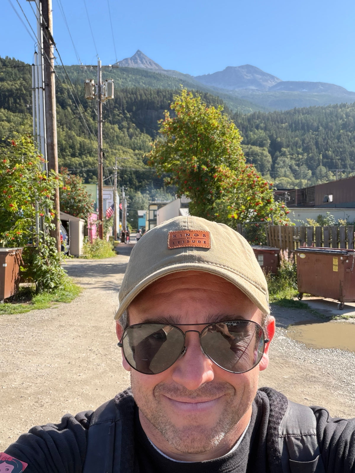 The King's Cap — Khaki lifestyle
